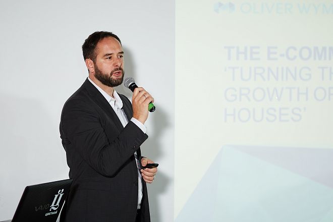 New Luxury Business Breakfast